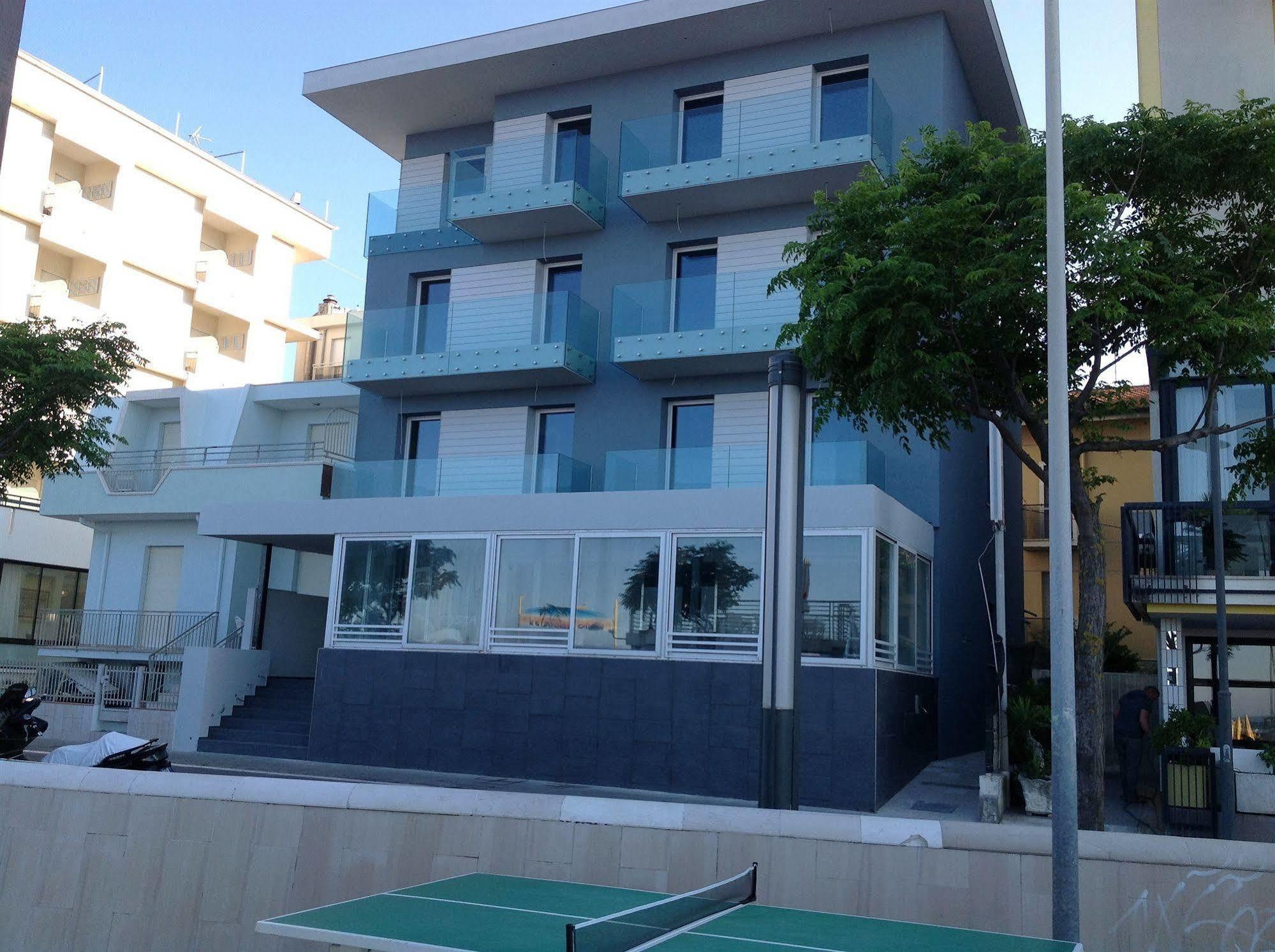 Bell Suite Hotel Bellaria-Igea Marina Exterior foto